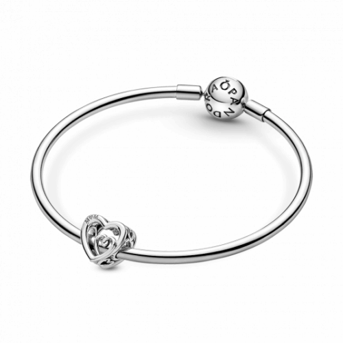 PANDORA karkötő Egymásba fonódó szívek karkötő 590713+790800C00